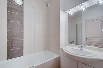 Residence Le Domaine d'Ensérune - Vacancéole - Colombiers - House 2 rooms 6 people - Bathroom